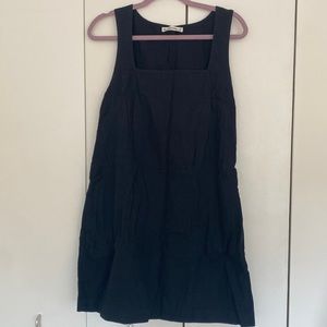 Black square neck linen dress